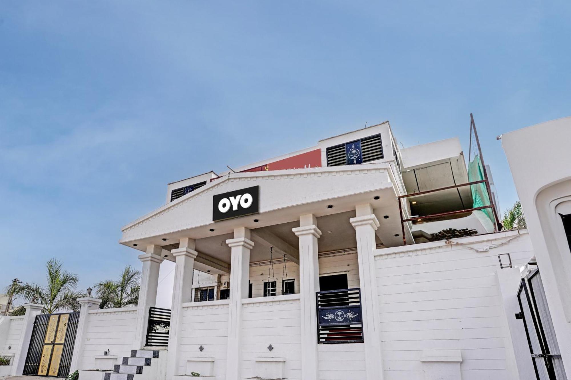 Hotel O White Palace Hotel Rajkot Dış mekan fotoğraf